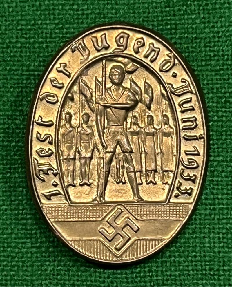 1933 HJ festival Day badge.