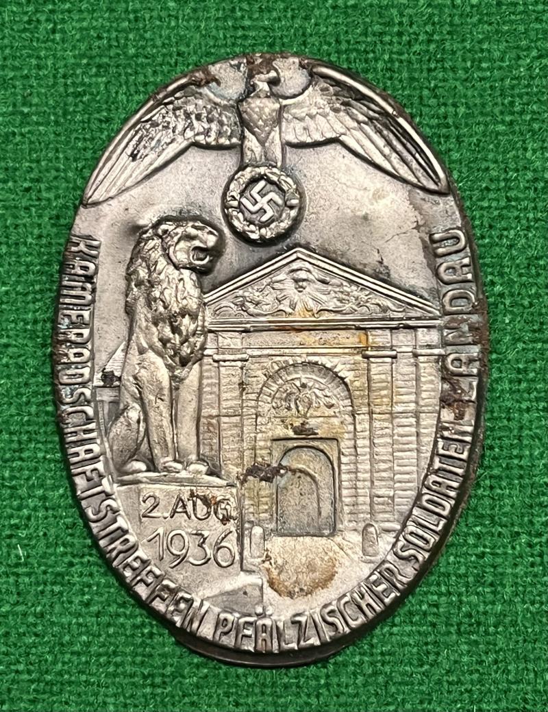 1936 Landau Veteran's Day badge.