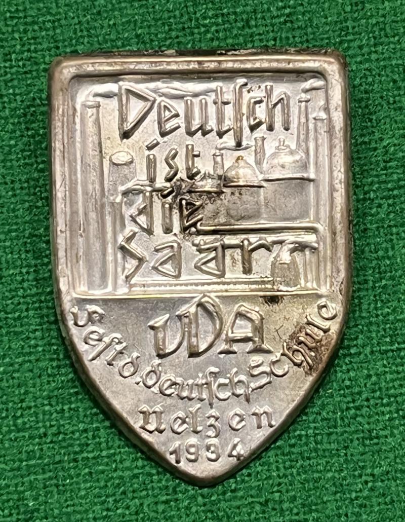 1934 VDA Tinny ' Deutsch ist die Saar '.
