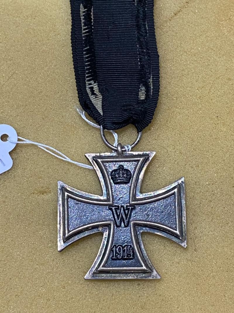 WW1 IRON CROSS II CLASS. FADED RIBBON.