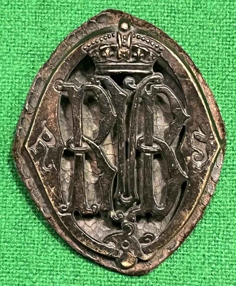 Pre 1902 Queen's Rifle Volunteer Brigade Cap Badge.