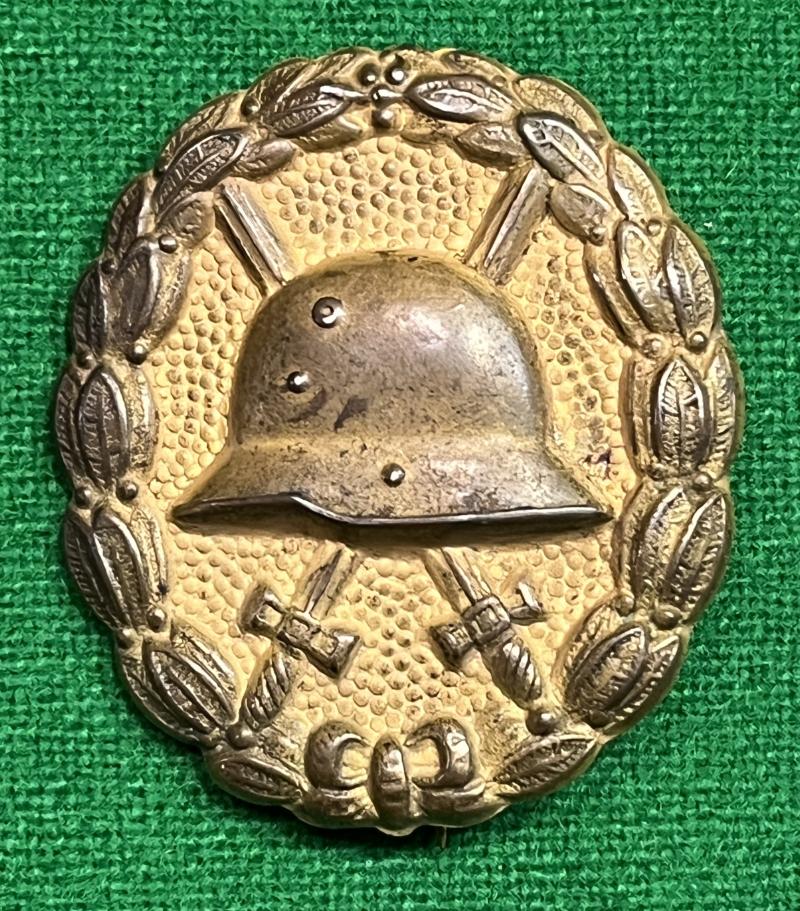 WW1 Imperial Gold Wound badge.
