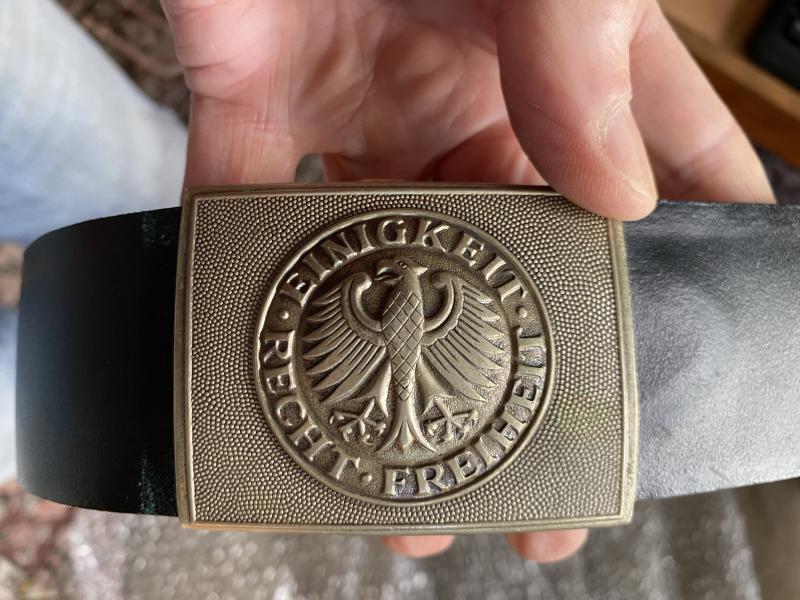 A GOOD EXAMPLE OF GERMAN BUNDESWEHR BELT AND BUCKLE.