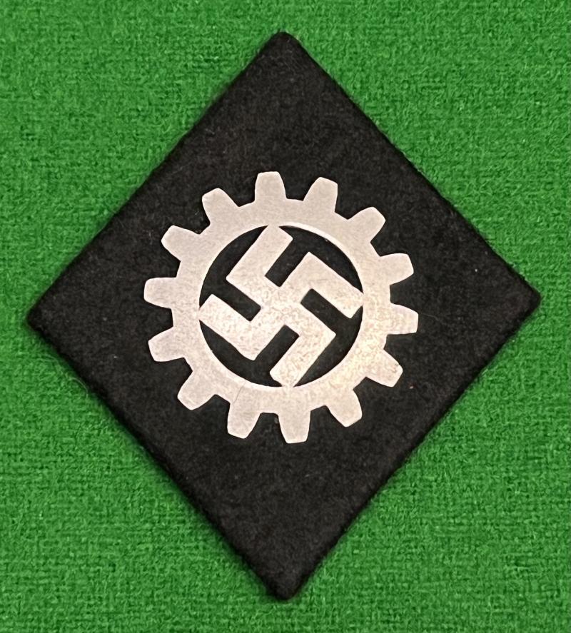 DAF Sleeve diamond.