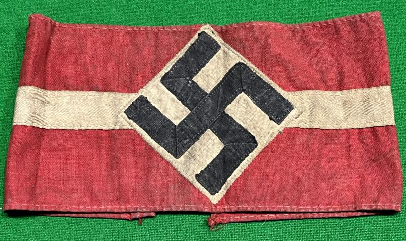 Early Multi-piece HJ Armband.