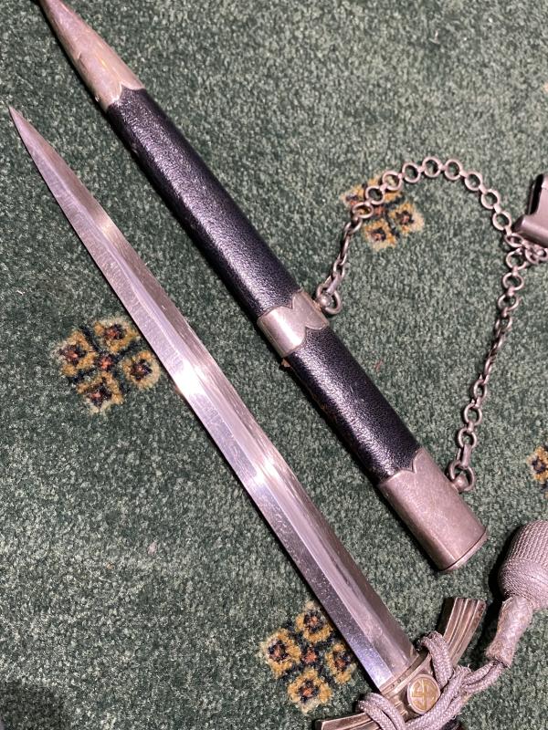 SET OF EARLY SLIP-ON THIRD REICH REGIMENTAL EPAULETTE NUMBERS.