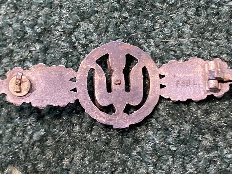 ORIGINAL LUFTWAFFE FLIGHT BOMBER BAR In SILVER.