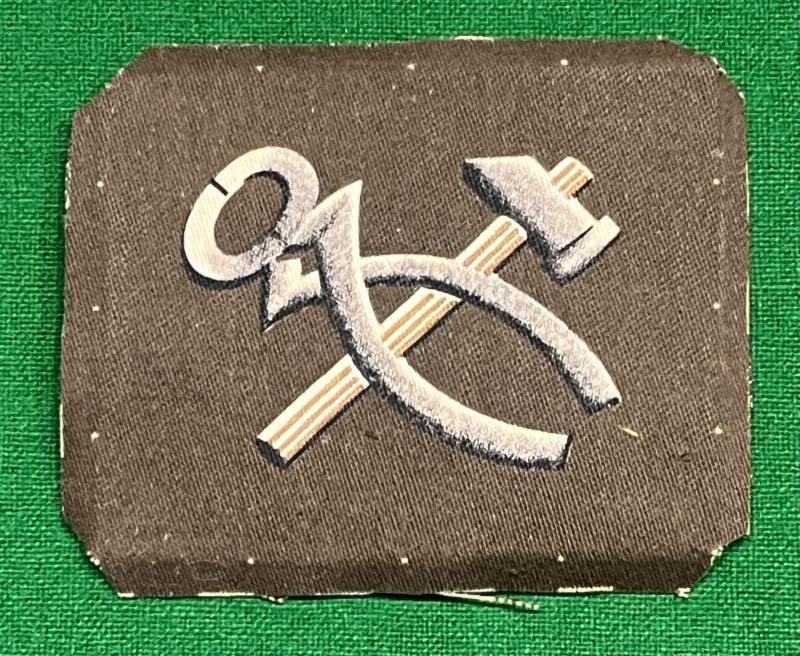 WW2 REME Artificers Proficiency printed sleeve trade badge
