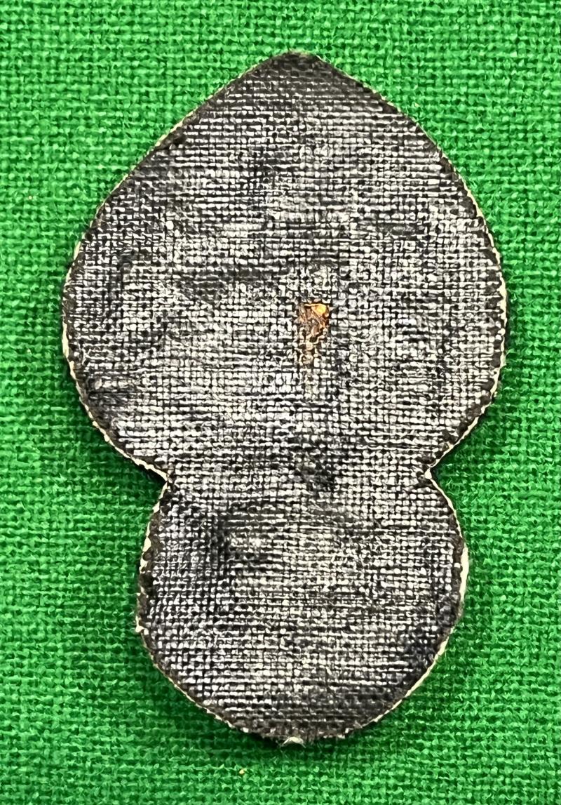 Honourable Artillery Company Officer's cap badge.