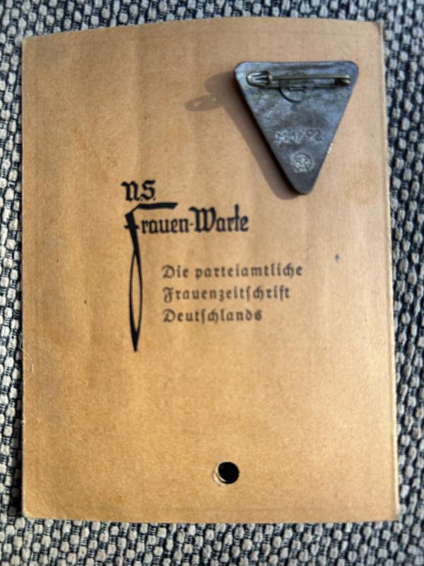 NS FRAUENSCHAFT BADGE COMPLETE WITH MEMBERSHIP BOOKLET.