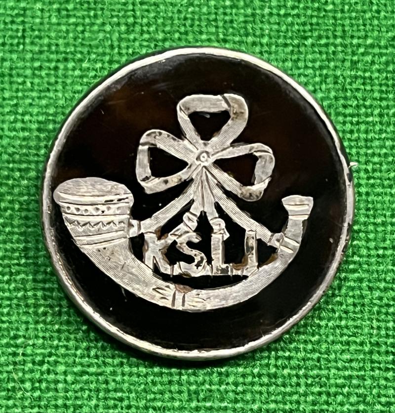 KSLI Sweetheart badge.