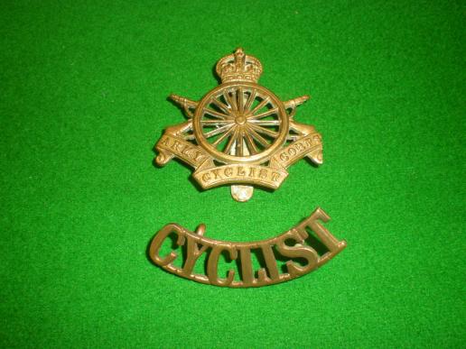 WW1 Army Cyclist Corps capbadge and shoulder title.