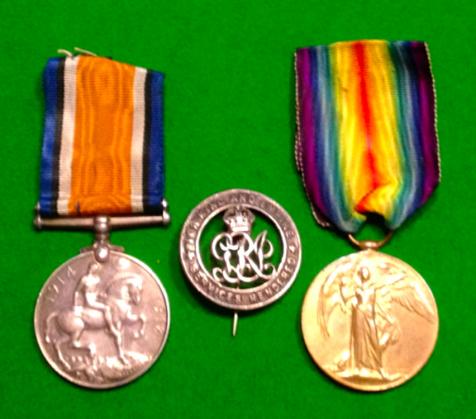 War/Victory Pair and silver war badge Ox & Bucks L.I.