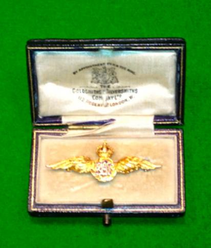 Gold and Enamel R.A.F. Sweetheart badge.