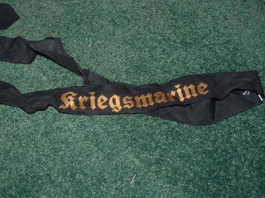 FULL LENGTH ORIGINAL KREIGSMARINE CAP TALLY.