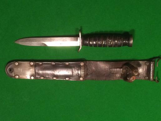 US WW2 M3 Trench Knife and M6 Scabbard.