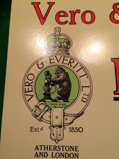 Vero & Everitt Tropical Helmet advertising card.