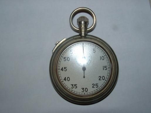 WW1 or WW2 MILITARY STOP WATCH.