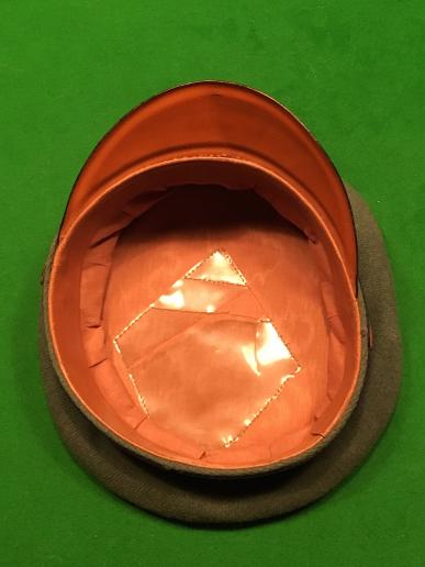 Third Reich Army Signals Enlisted Man's/NCO's Visor Cap.