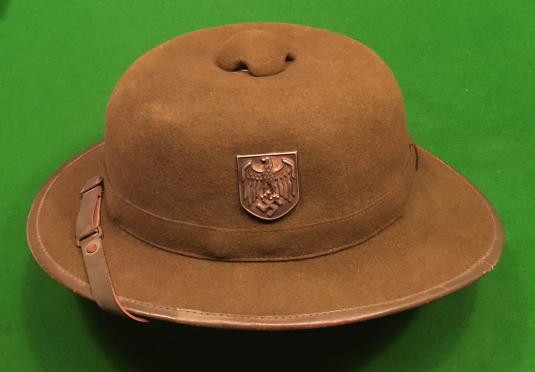 WW2 German 2nd Patt. Troppenhelm.