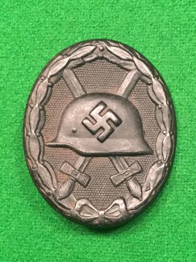 WW2 Wound Award Badge - Maker marked.