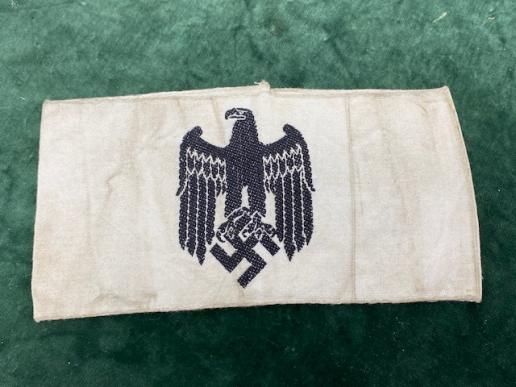 WEHRMACHT/ARMY RECRUITMENT OFFICER ARMBAND.