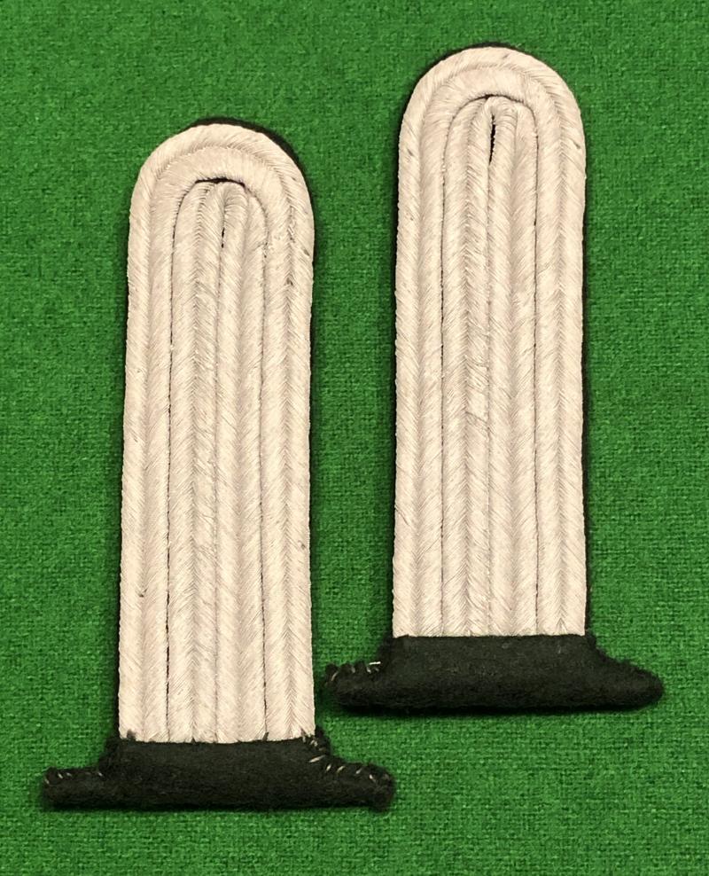 WW2 Kriegsmarine Marine Artillery Shoulder Boards.