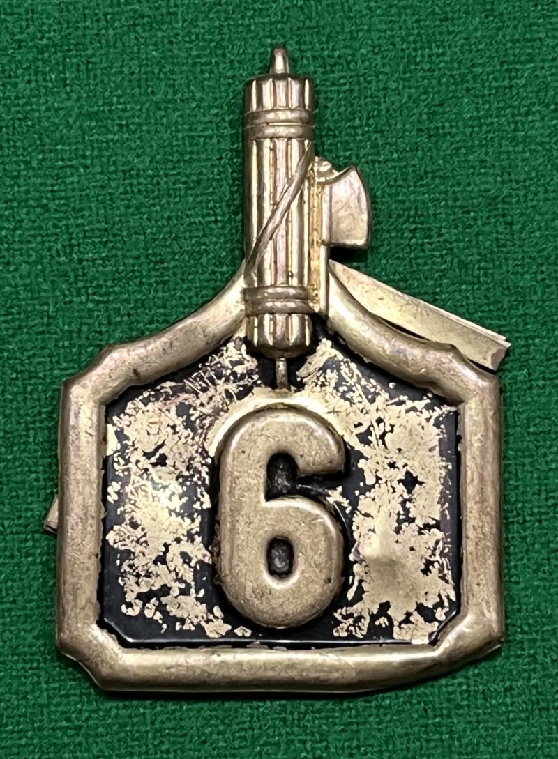 WW2 Italian Colonial (?) Cap Badge.