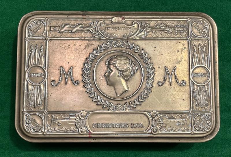 WW1 1914 Trio RGA in Princess Mary Tin with badges etc.